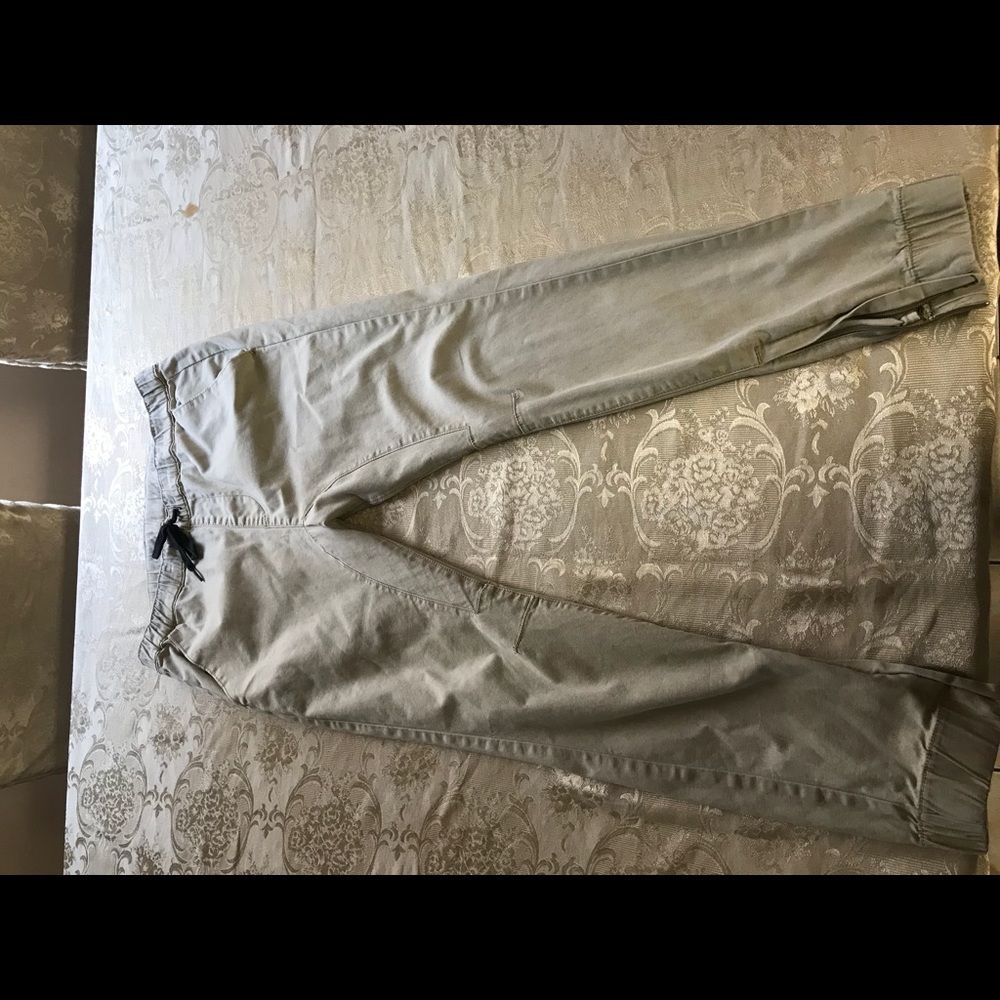 Bullhead(pacsun) joggers